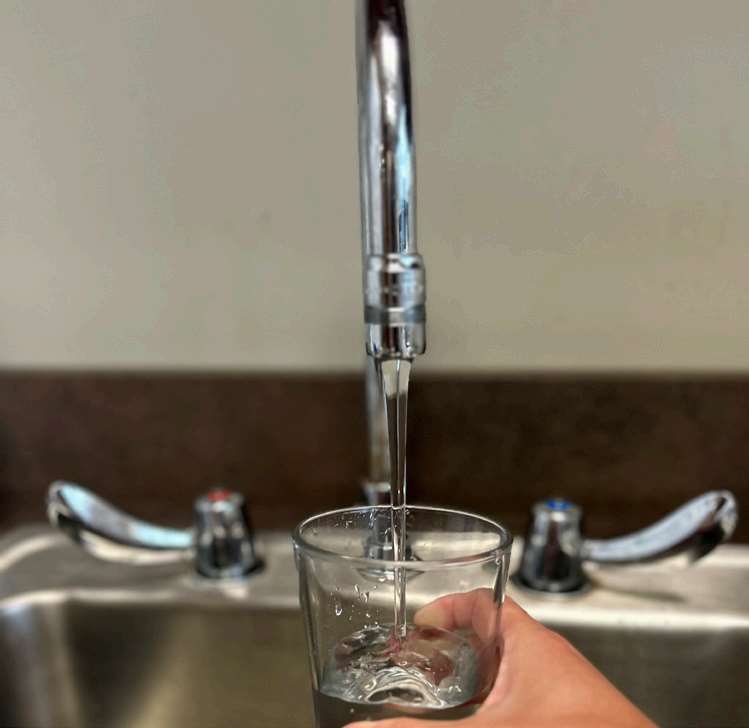 Water Glass Filling